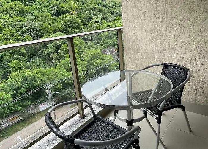 Suite Master No Condominio Via Premiere
