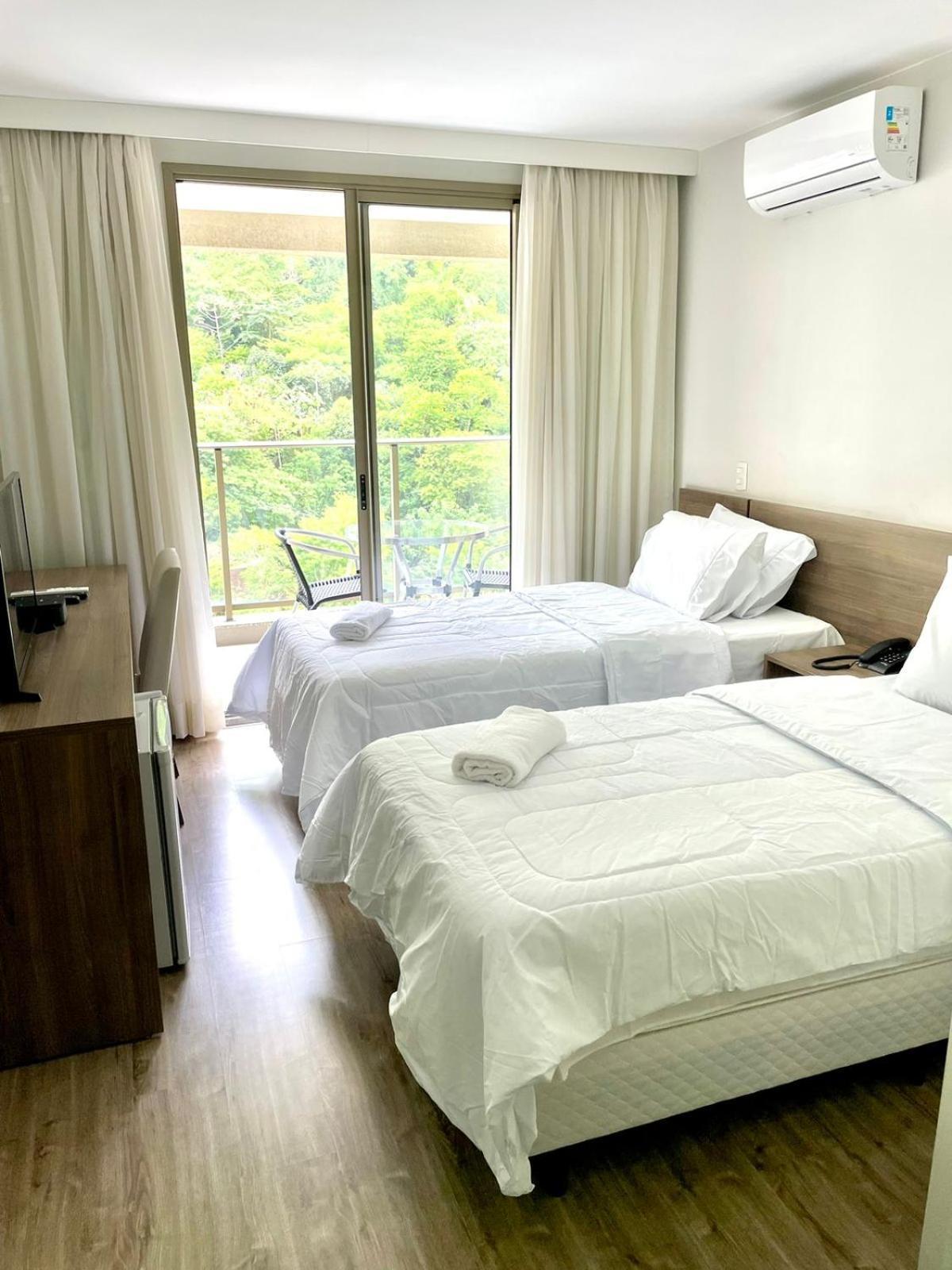 Master No Condominio Via Premiere * Rio de Janeiro